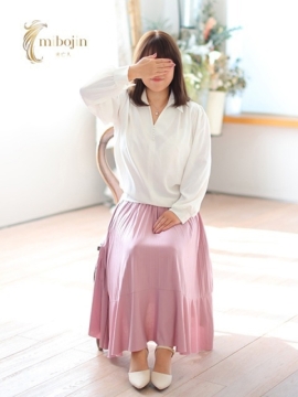 令奈　れい【未亡人】